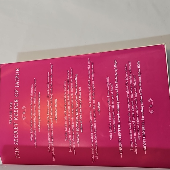 The Secret Keeper of Jaipur By Alka Josh Publisher Mira  Paperback edition 2021 - Picture 9 of 17